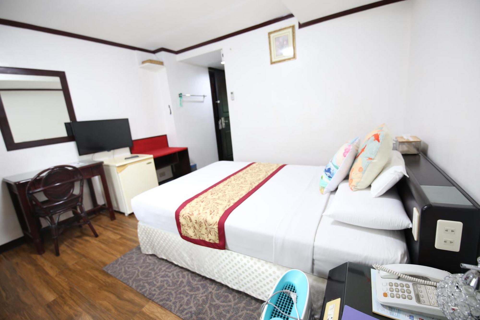Hotel Asia Cebu Esterno foto